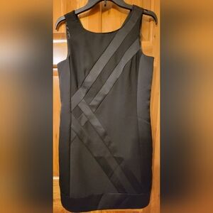 White House Black Market Black Deco Crepe Shift DressSize 4